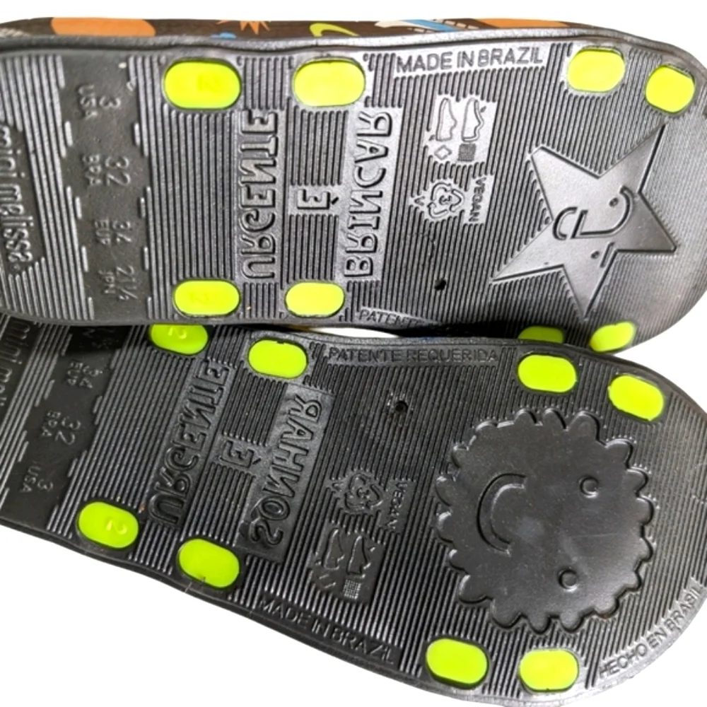 Kids Ping Pong Fabula Sandals....Size 3